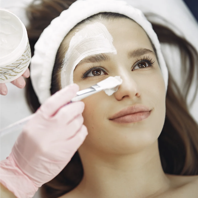 Whitening Facial Whitening facial to brighten dull skin tone at Beauty Salon Singapore